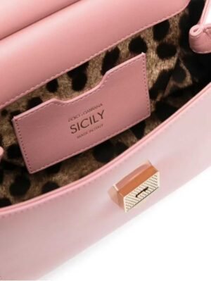 Alternative view of DGB0003