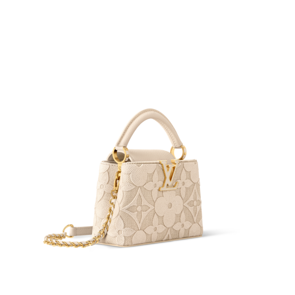 LV Capucines Mini Flower Garden animation